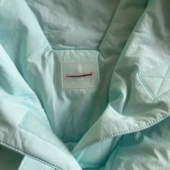 NEW Free People Movement Faye Puffer Pullover Jacket Sz S Blue Water Resistant - Picture 3 of 8